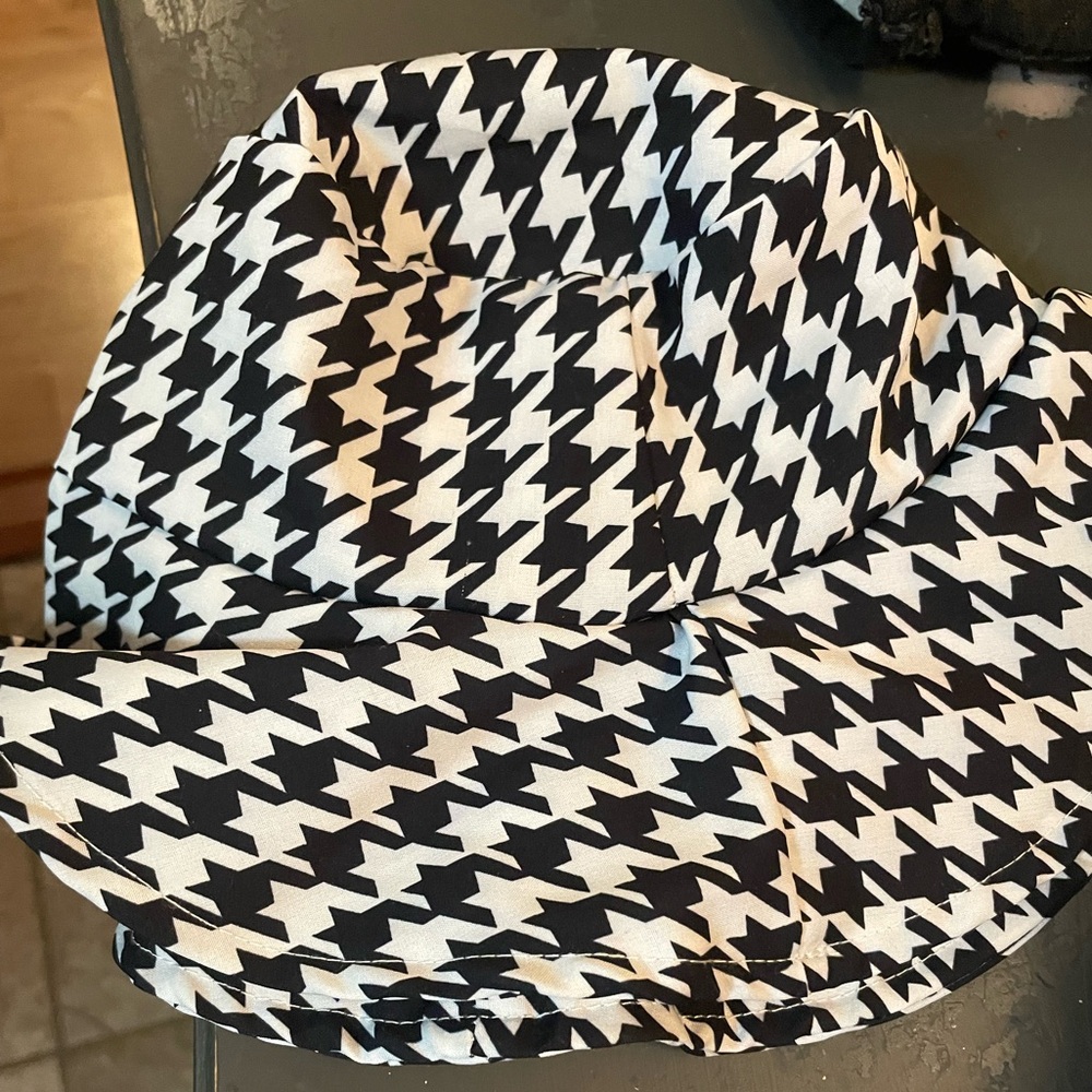 Black and White Houndstooth Bucket Hat kids